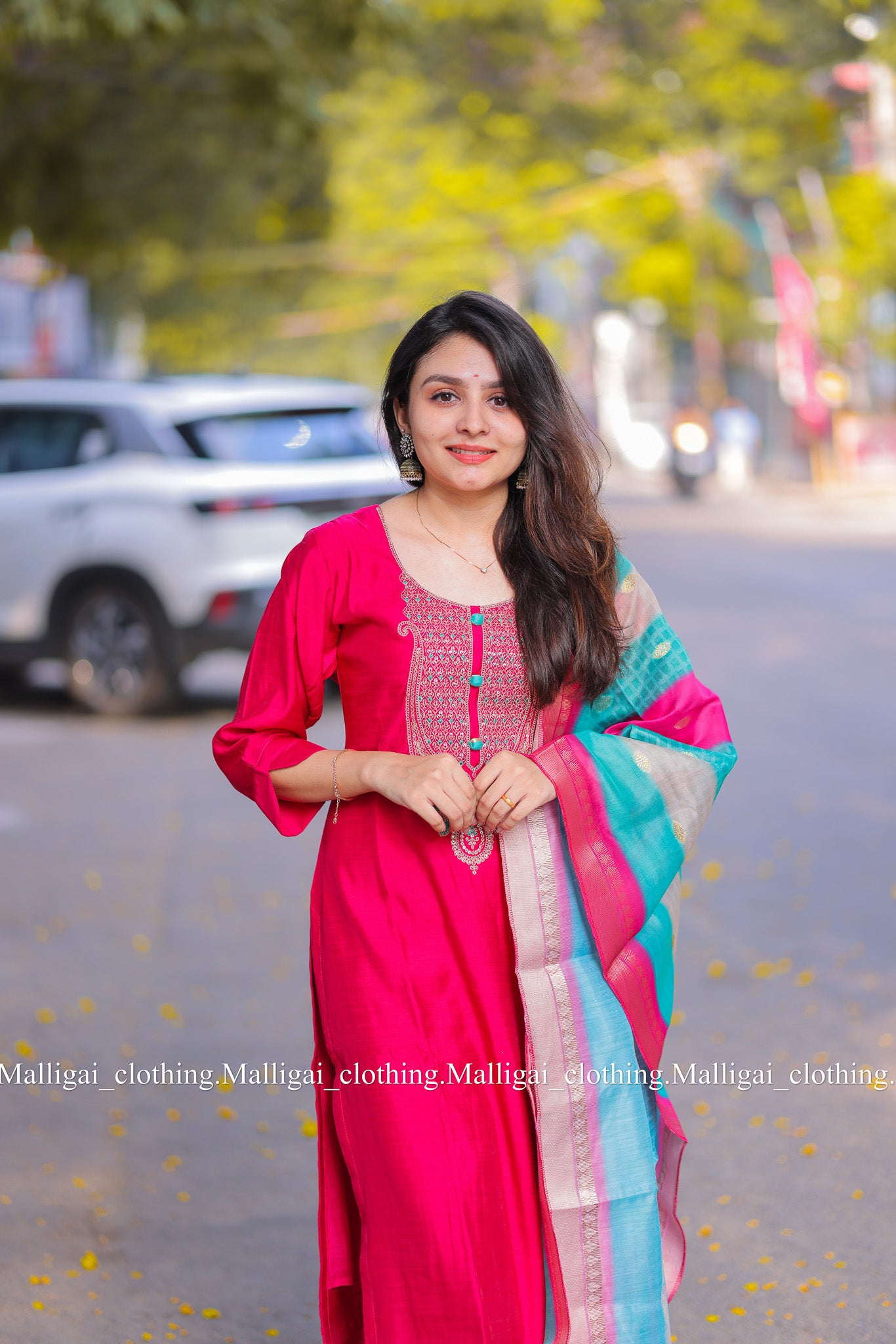 Elegant 3-Piece salwar with embroidery in Silk