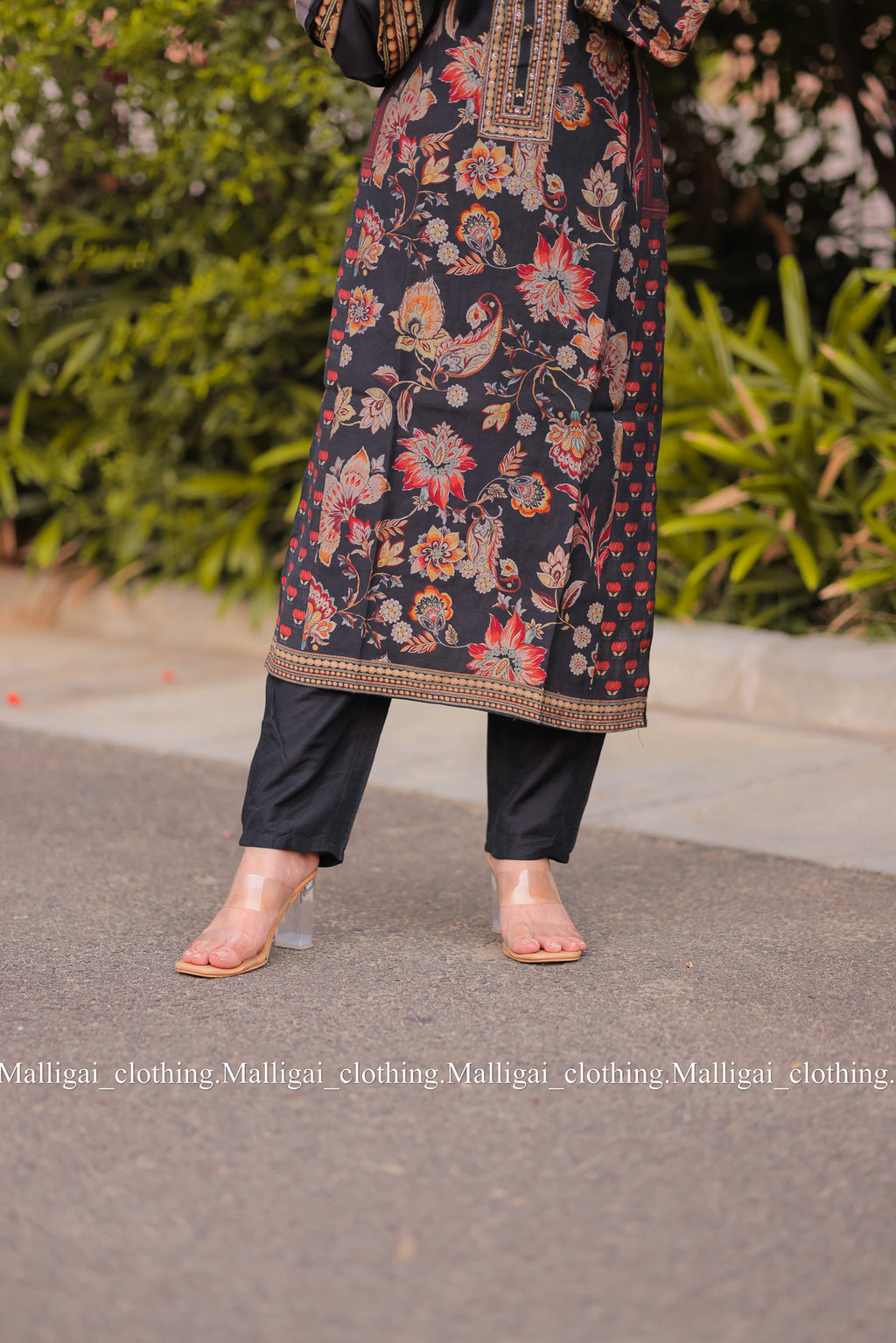 Pure Muslin Silk - Salwar Suit Black