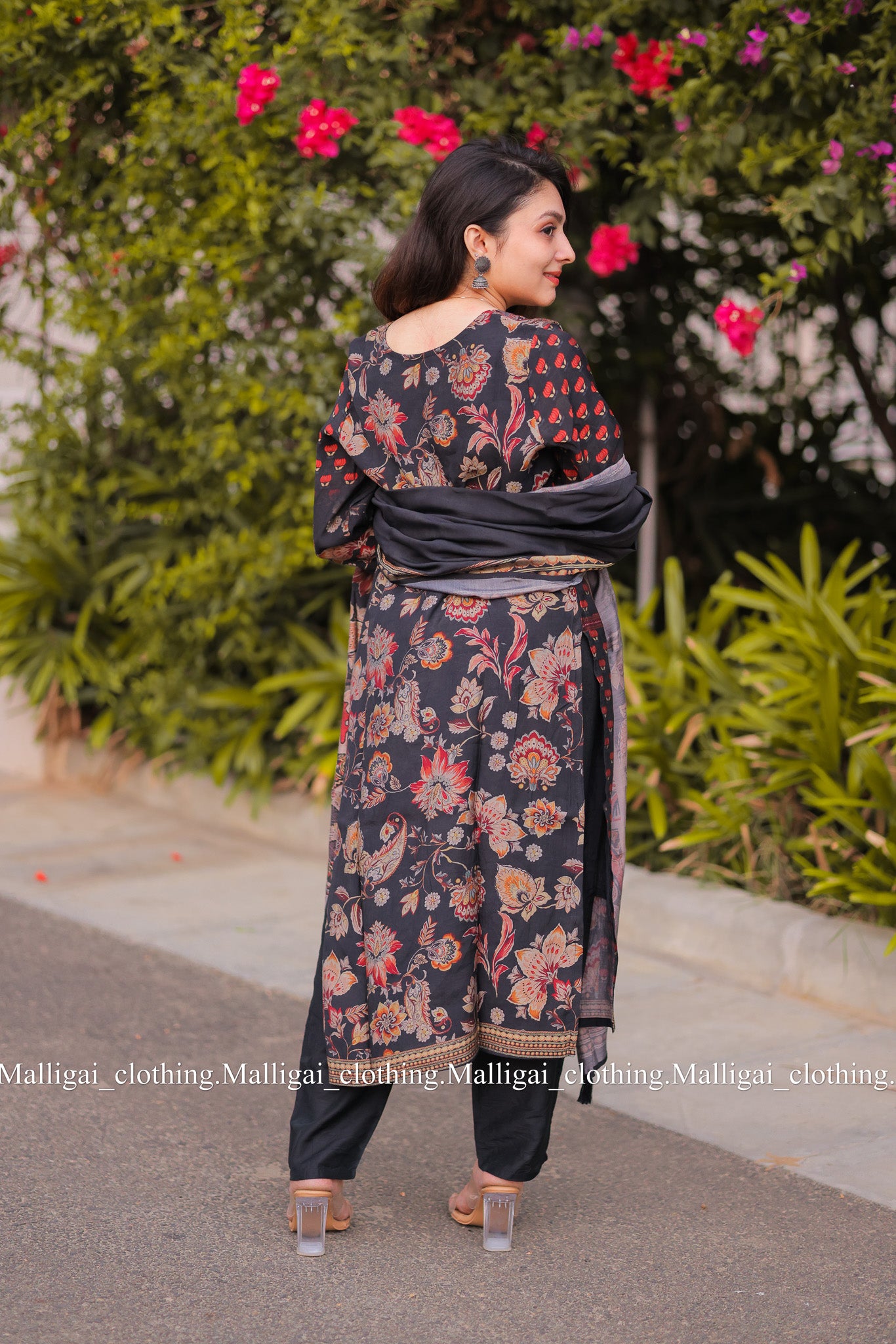 Pure Muslin Silk - Salwar Suit Black