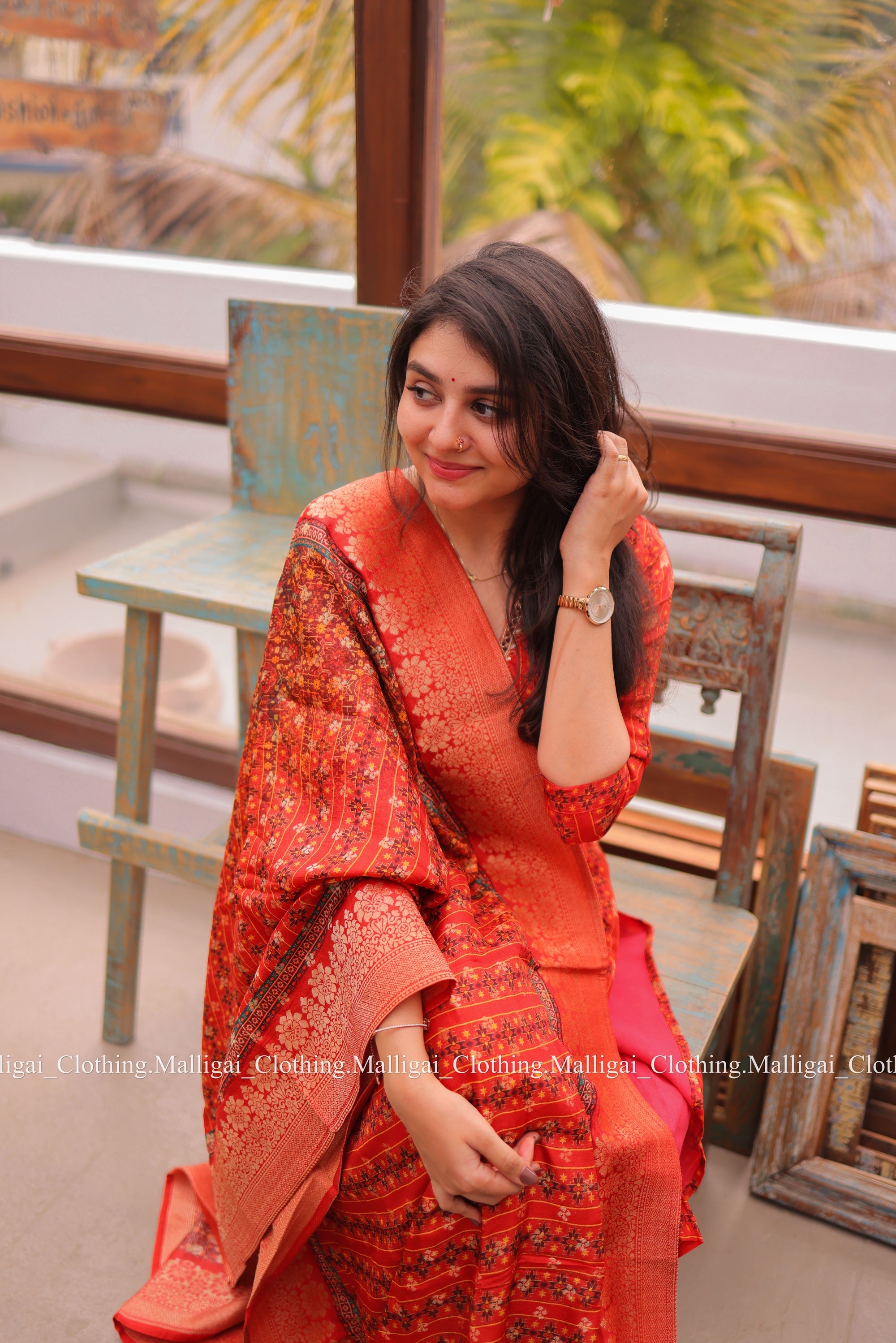 Jamdhani Banarasi Silk - Handloom Salwar Suit Set with Top, Pant and Dupatta with Pockets - Red