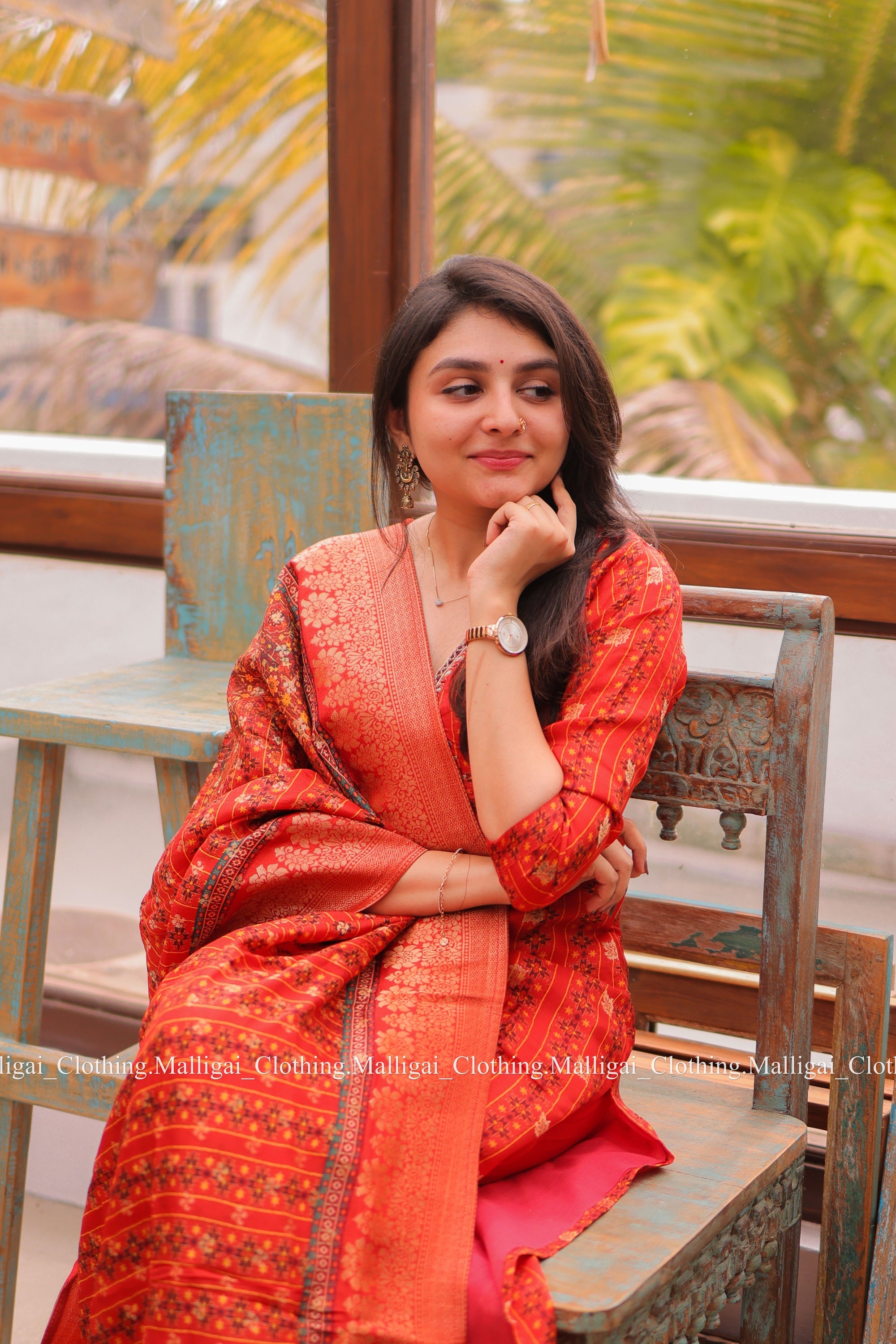 Jamdhani Banarasi Silk - Handloom Salwar Suit Set with Top, Pant and Dupatta with Pockets - Red