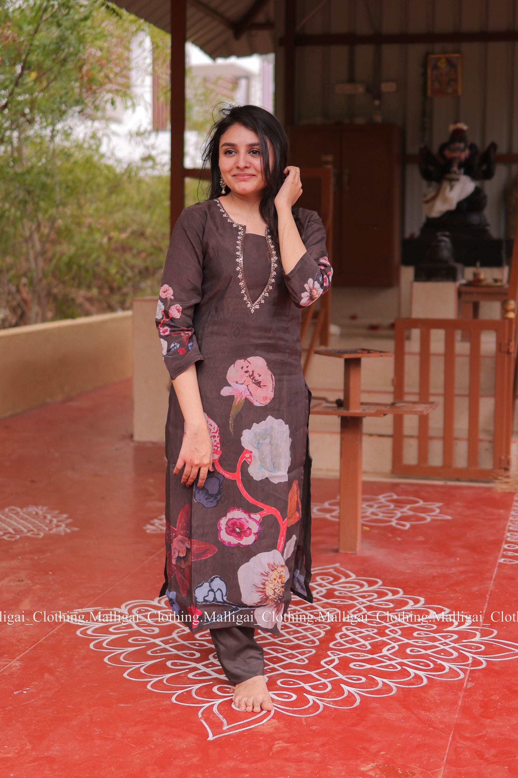 Muslin Salwar Suit Set with Top, Pant and Dupatta with Pockets -Brown