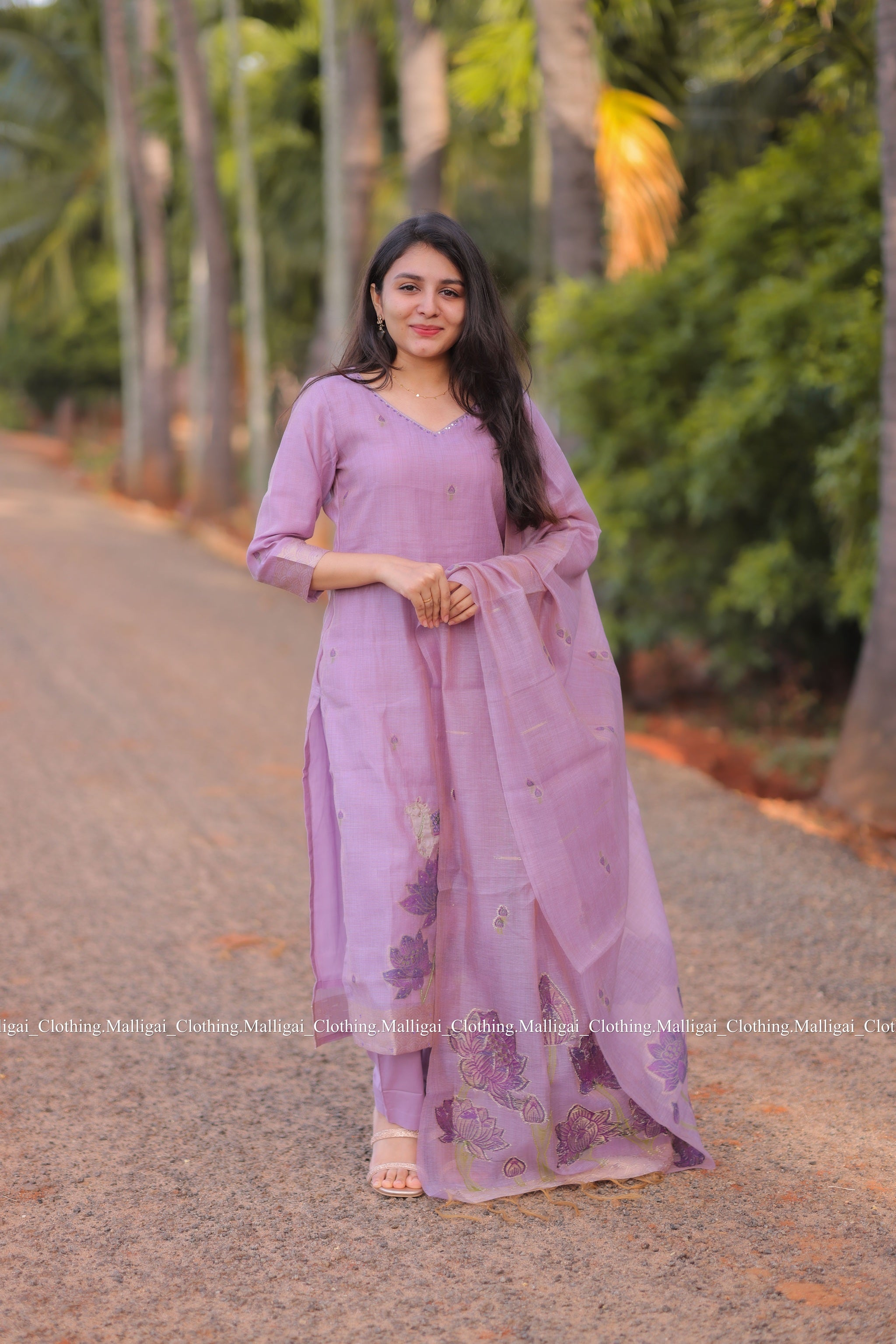 Jamdani Handloom Salwar Suit Set with Top, Pant and Dupatta with Pockets - Lilac