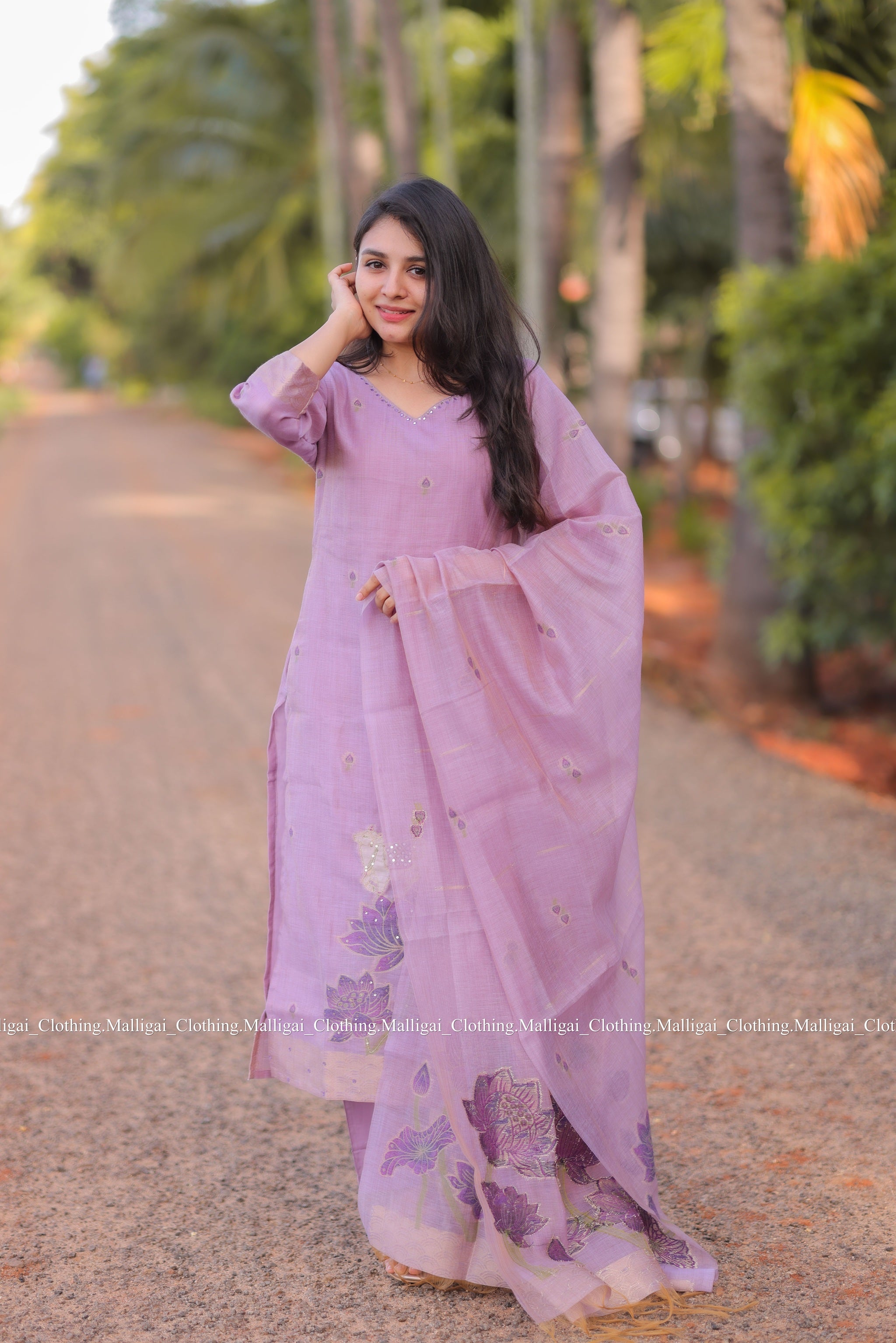 Jamdani Handloom Salwar Suit Set with Top, Pant and Dupatta with Pockets - Lilac