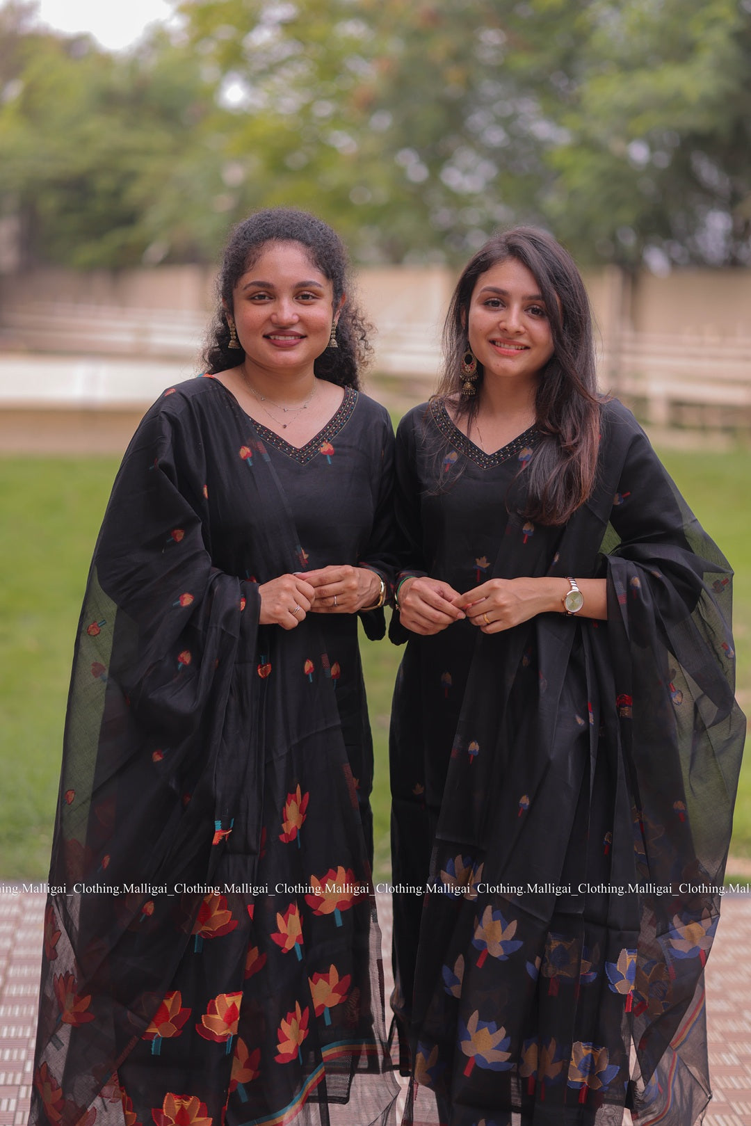 Jamdani Handloom Salwar Suit Set with Top, Pant and Dupatta with Pockets - Black and Maroon