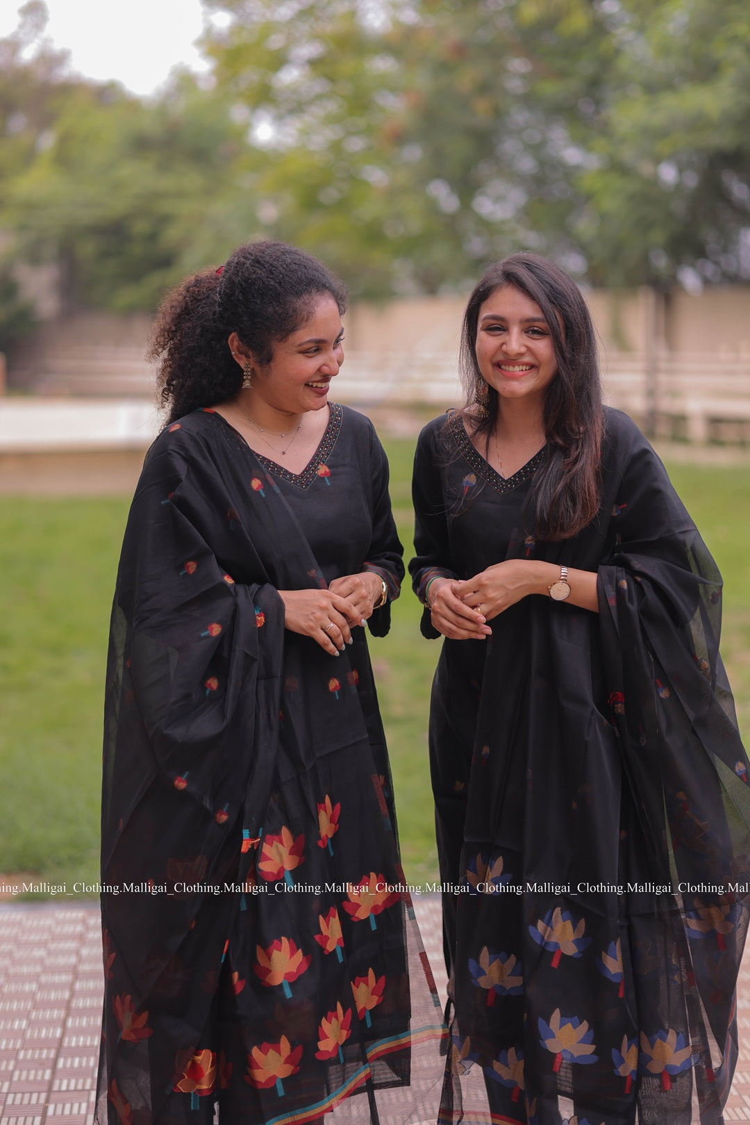 Jamdani Handloom Salwar Suit Set with Top, Pant and Dupatta with Pockets - Black and Blue