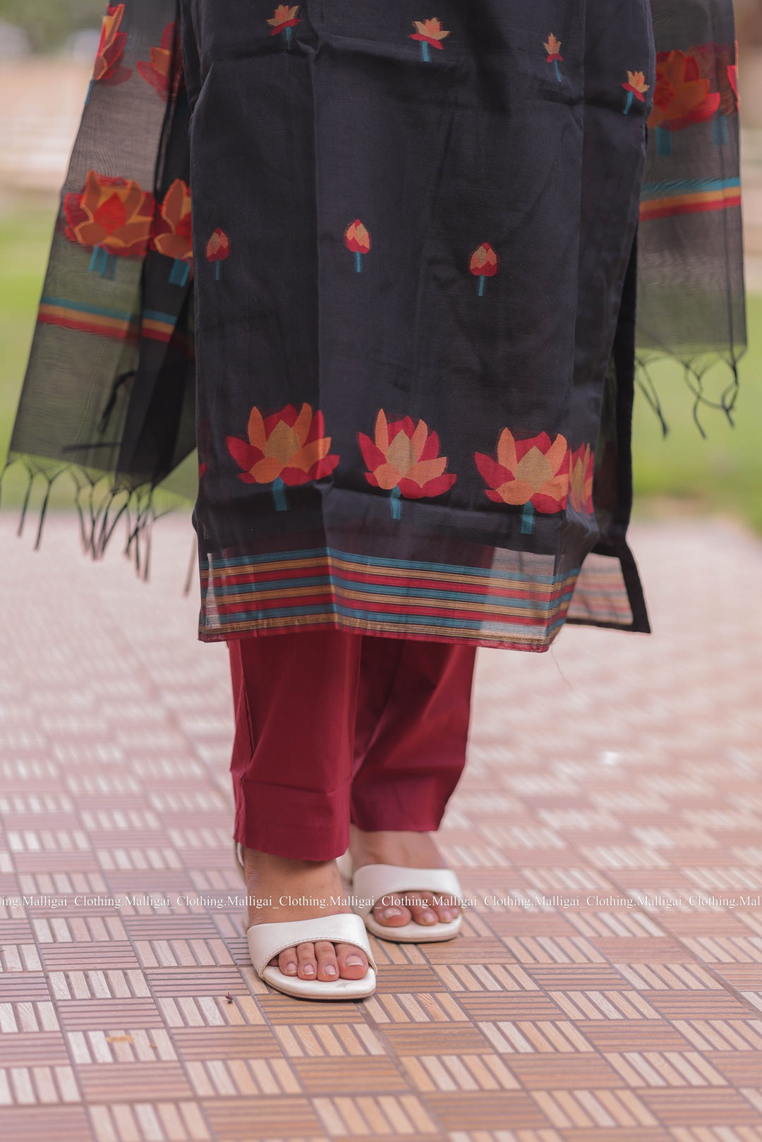 Jamdani Handloom Salwar Suit Set with Top, Pant and Dupatta with Pockets - Black and Maroon