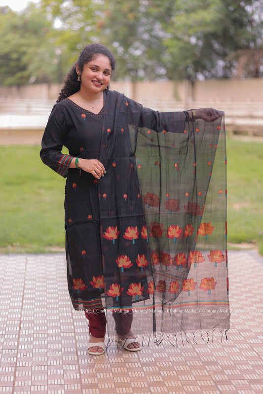 Jamdani Handloom Salwar Suit Set with Top, Pant and Dupatta with Pockets - Black and Maroon