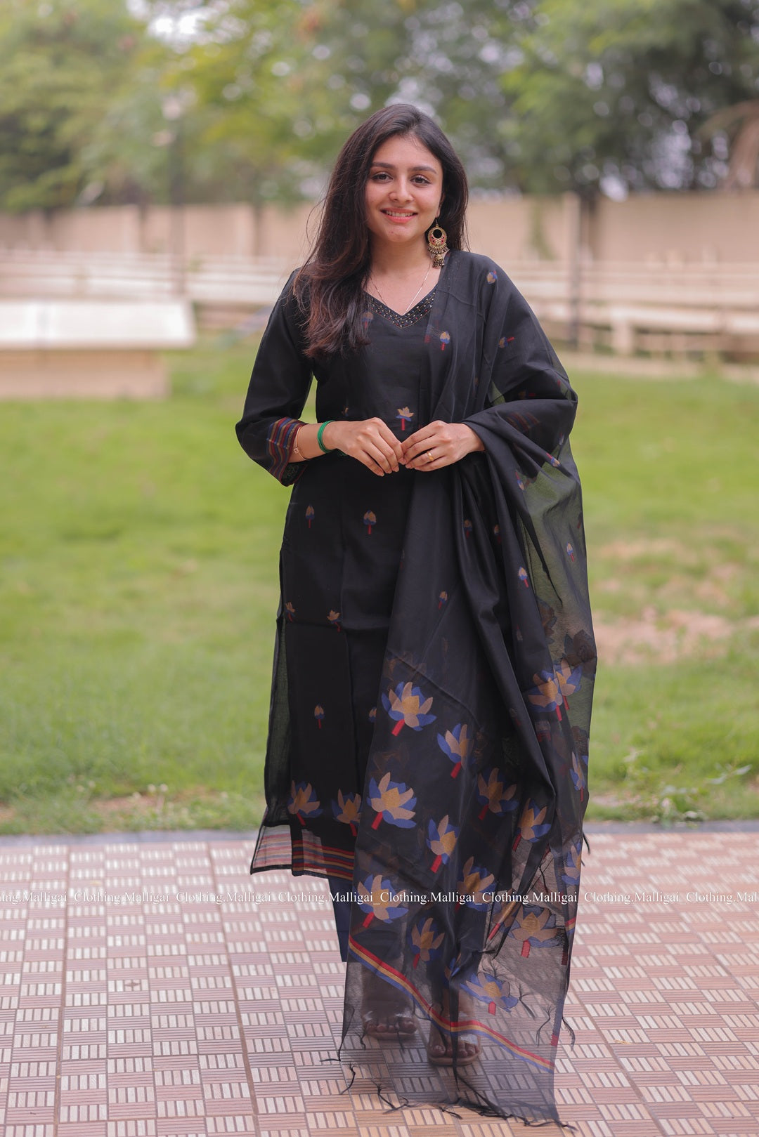 Jamdani Handloom Salwar Suit Set with Top, Pant and Dupatta with Pockets - Black and Blue