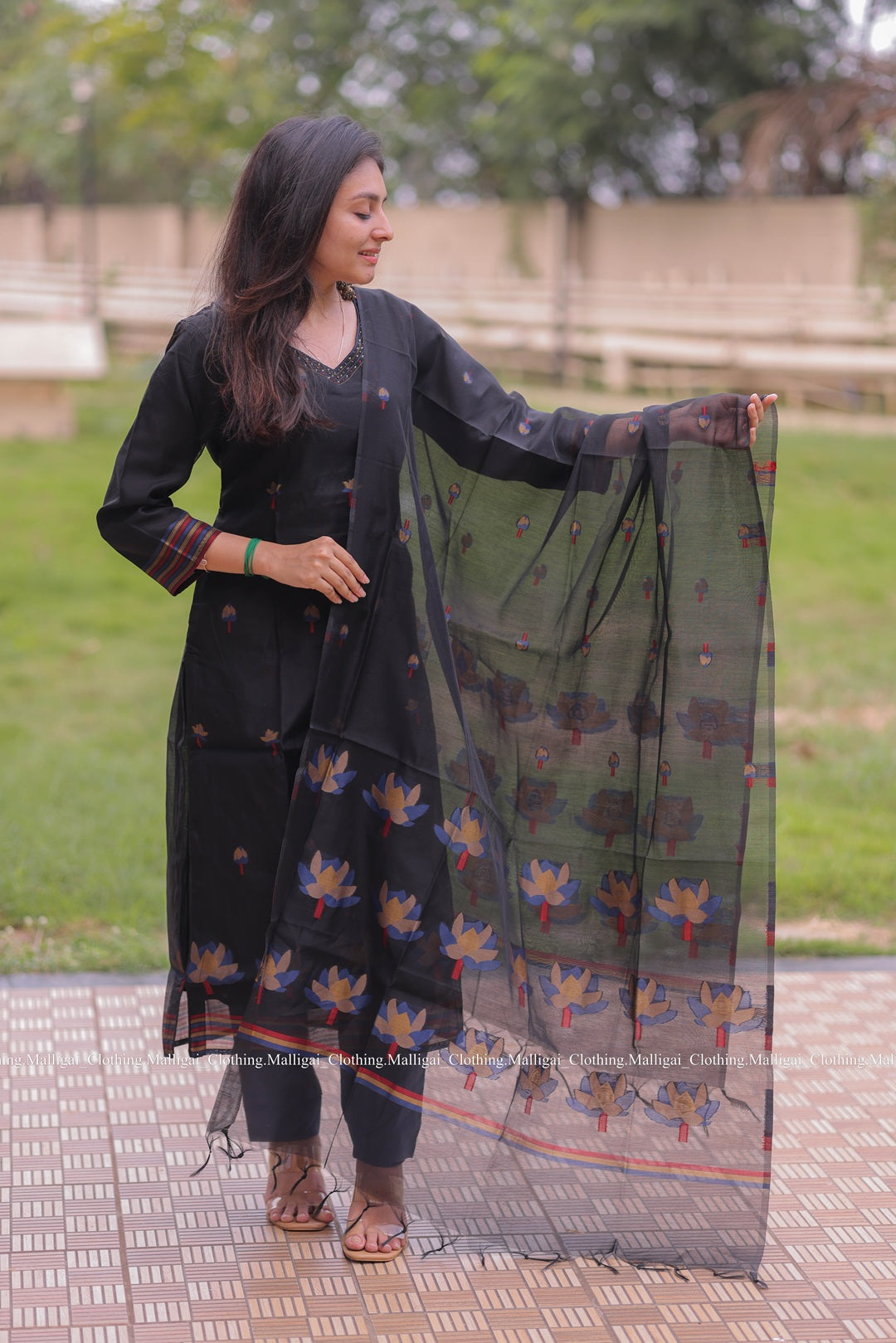 Jamdani Handloom Salwar Suit Set with Top, Pant and Dupatta with Pockets - Black and Blue